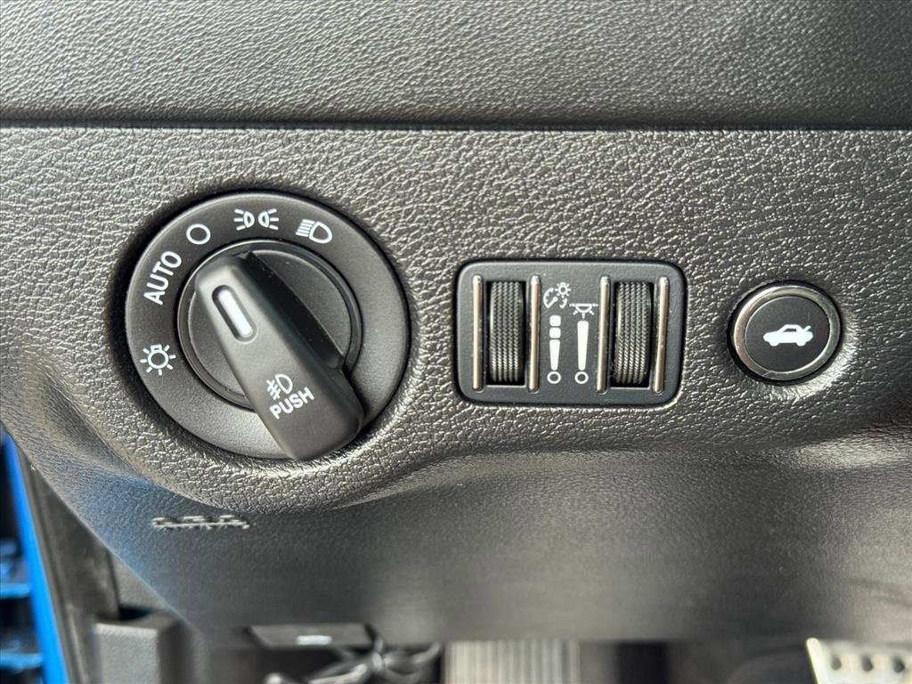 Used 2023 Dodge Charger R/T w/ Plus Group image 25