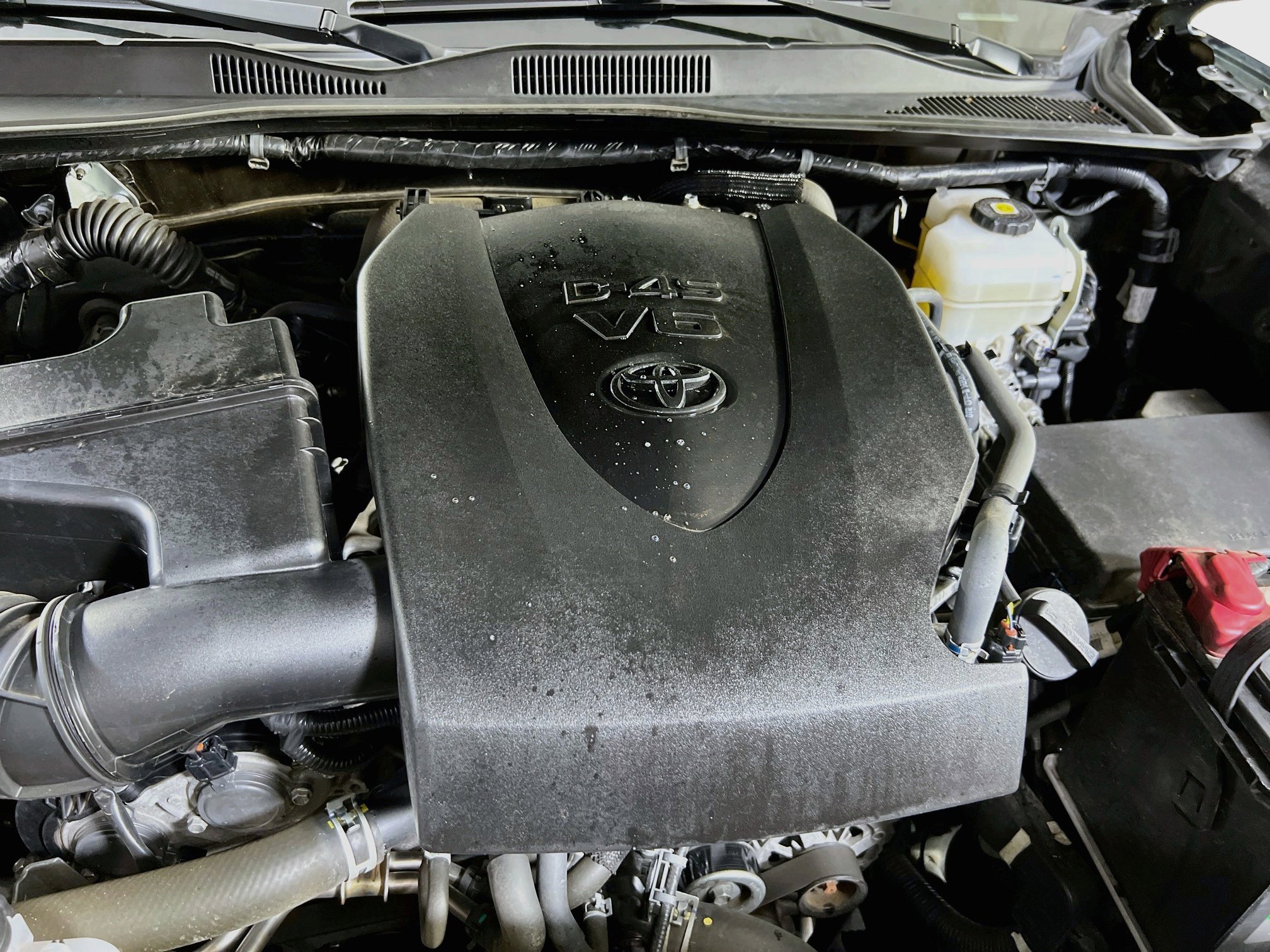 Used 2018 Toyota Tacoma TRD Off-Road AWD/4WD image 28