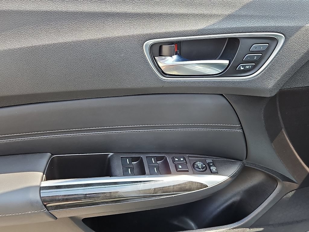 Used 2020 Acura TLX FWD image 13