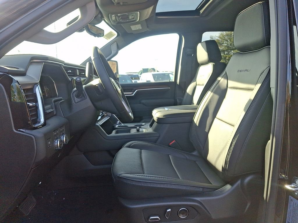 New 2026 GMC Sierra 3500 Denali w/ Denali Reserve Package AWD/4WD image 9