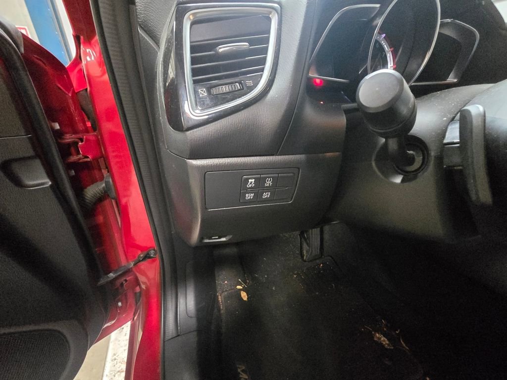 Used 2016 MAZDA MAZDA3 s Grand Touring image 11