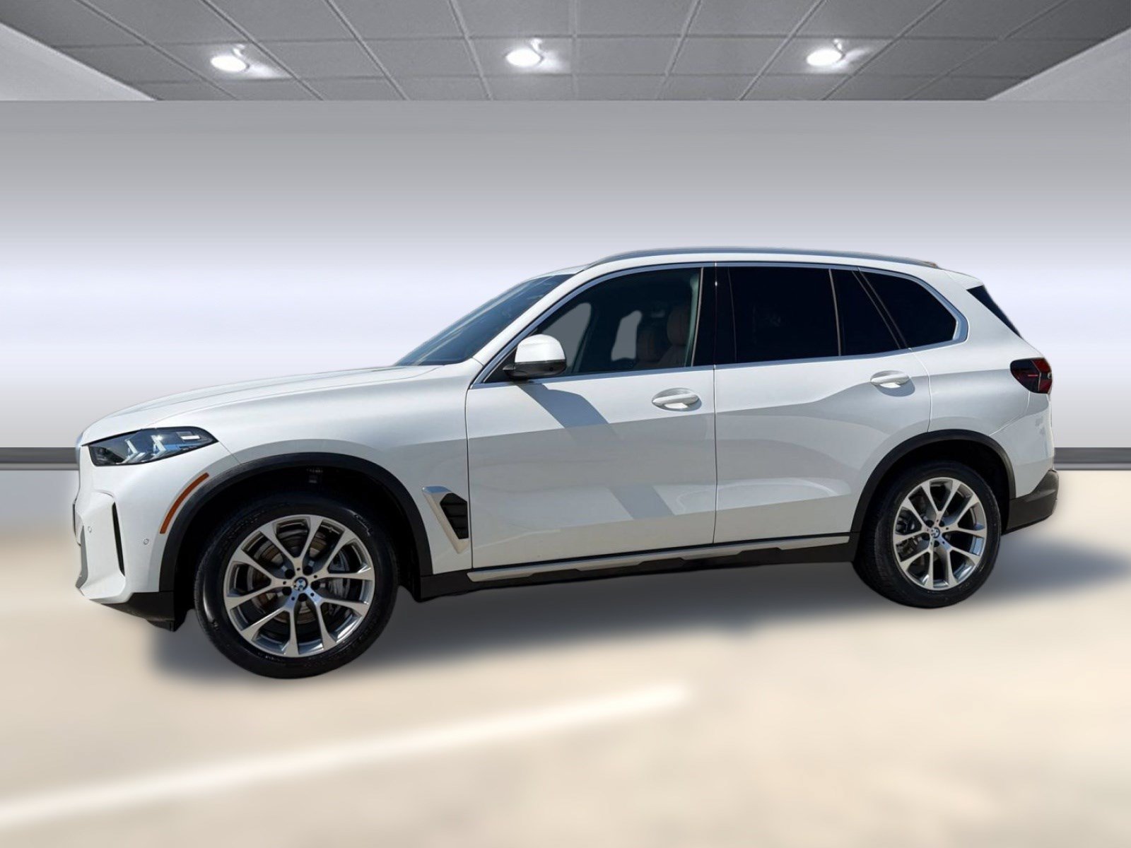 Certified 2026 BMW X5 xDrive40i AWD/4WD image 2