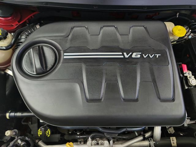 Used 2017 Jeep Cherokee Limited image 32