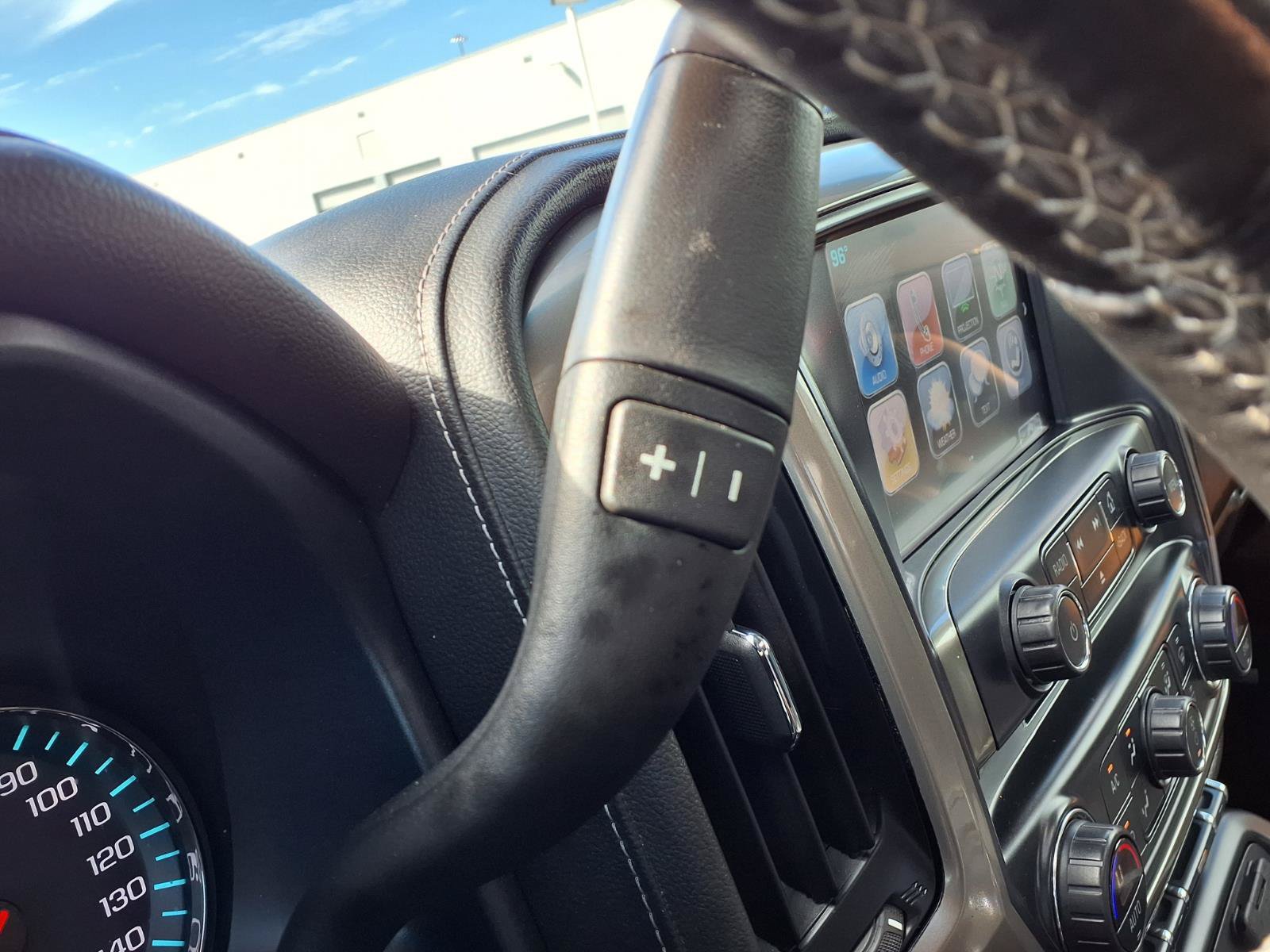 Used 2018 Chevrolet Silverado 1500 High Country RWD image 15