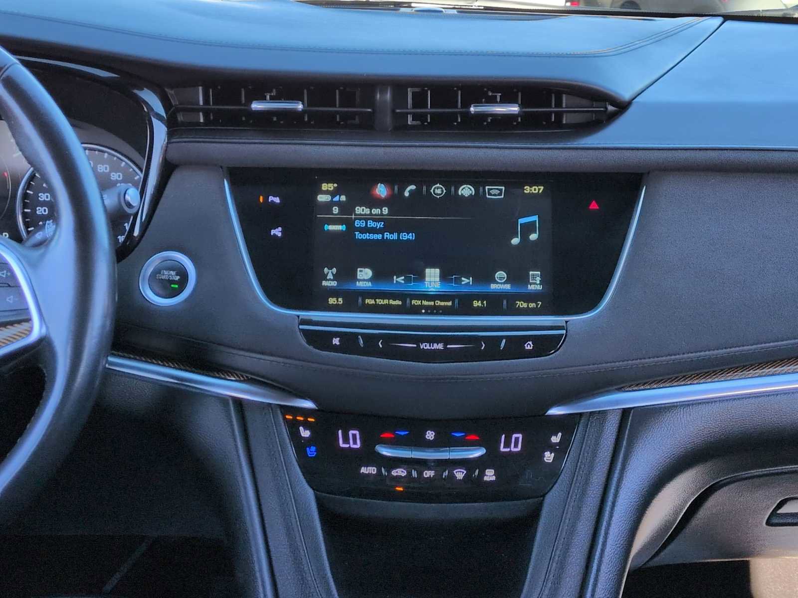 Used 2018 Cadillac XT5 Platinum w/ Driver Assist Package image 30