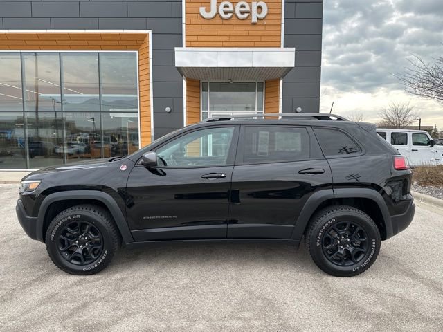 Used 2020 Jeep Cherokee Trailhawk image 9