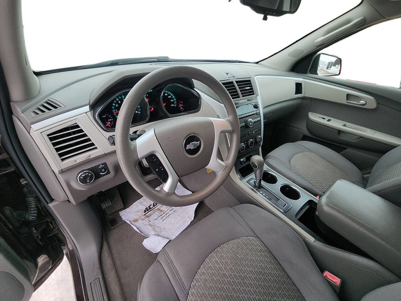 Used 2010 Chevrolet Traverse LS FWD image 24
