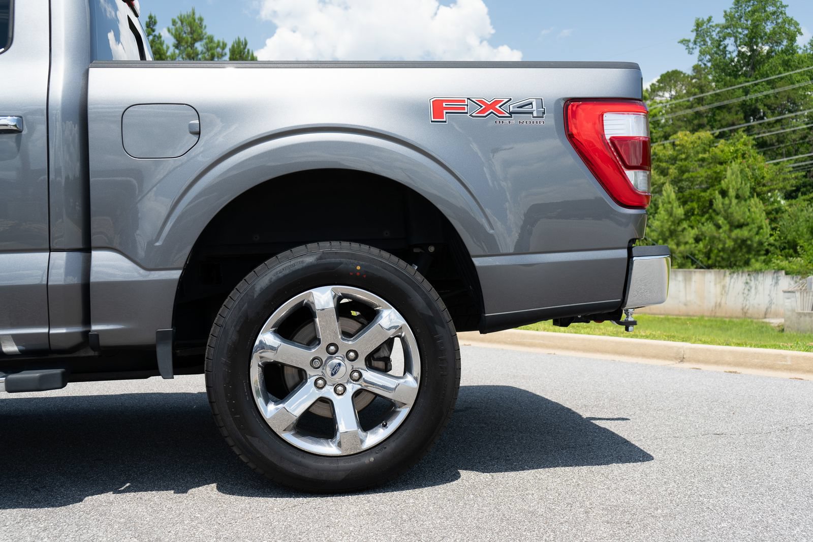 Used 2021 Ford F150 Lariat AWD/4WD image 6