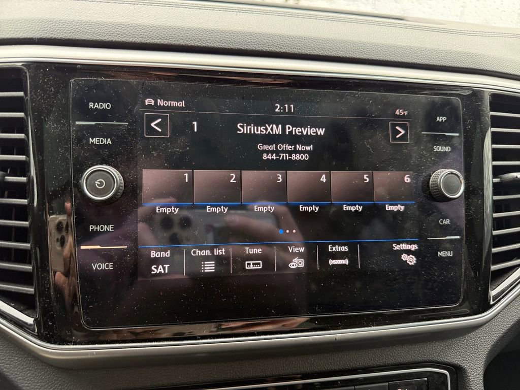 Used 2018 Volkswagen Atlas SEL image 18