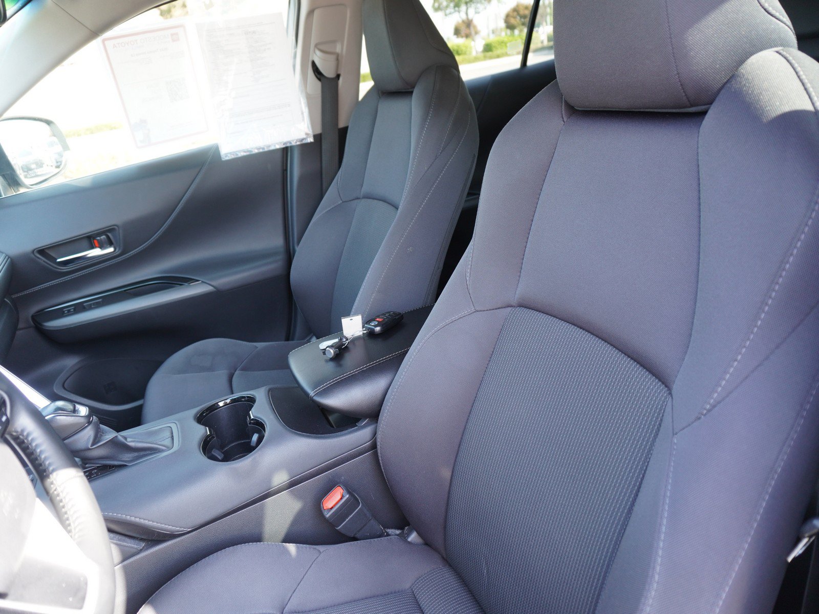 Used 2021 Toyota Venza LE AWD/4WD image 22