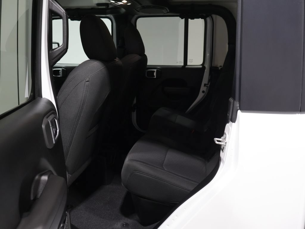 Used 2023 Jeep Gladiator Sport AWD/4WD image 18