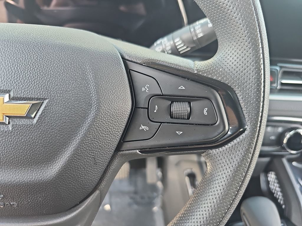 Used 2025 Chevrolet TrailBlazer LT AWD/4WD image 17