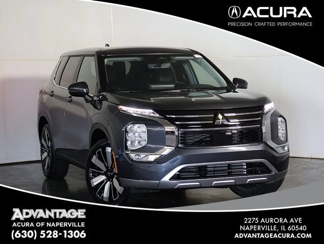 Used 2025 Mitsubishi Outlander SE