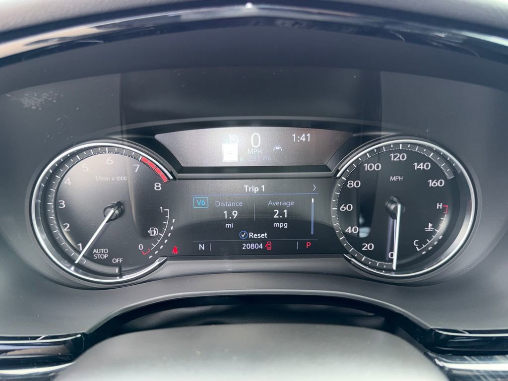 Used 2025 Cadillac XT6 Premium Luxury image 16