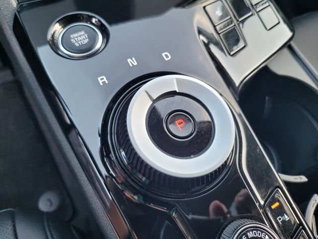 Used 2025 Kia Sportage EX image 18