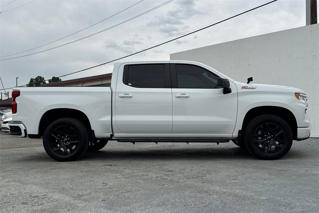 Used 2024 Chevrolet Silverado 1500 RST image 2