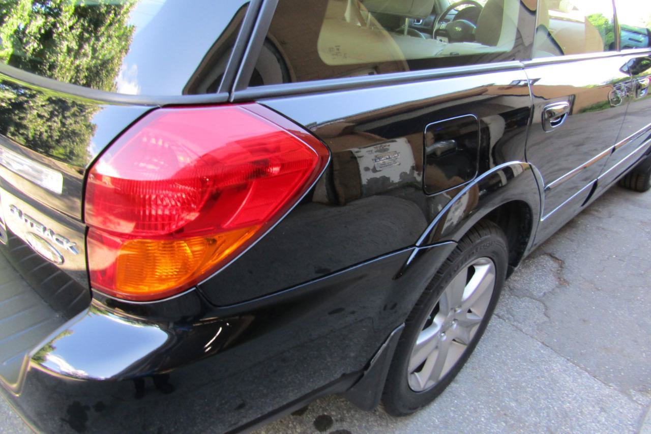 Used 2005 Subaru Outback 3.0R L.L. Bean AWD/4WD image 18