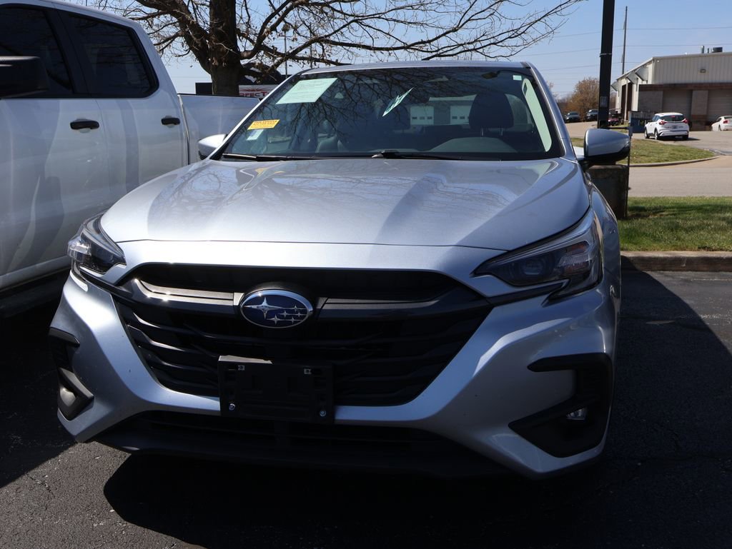 Used 2023 Subaru Legacy Limited image 9