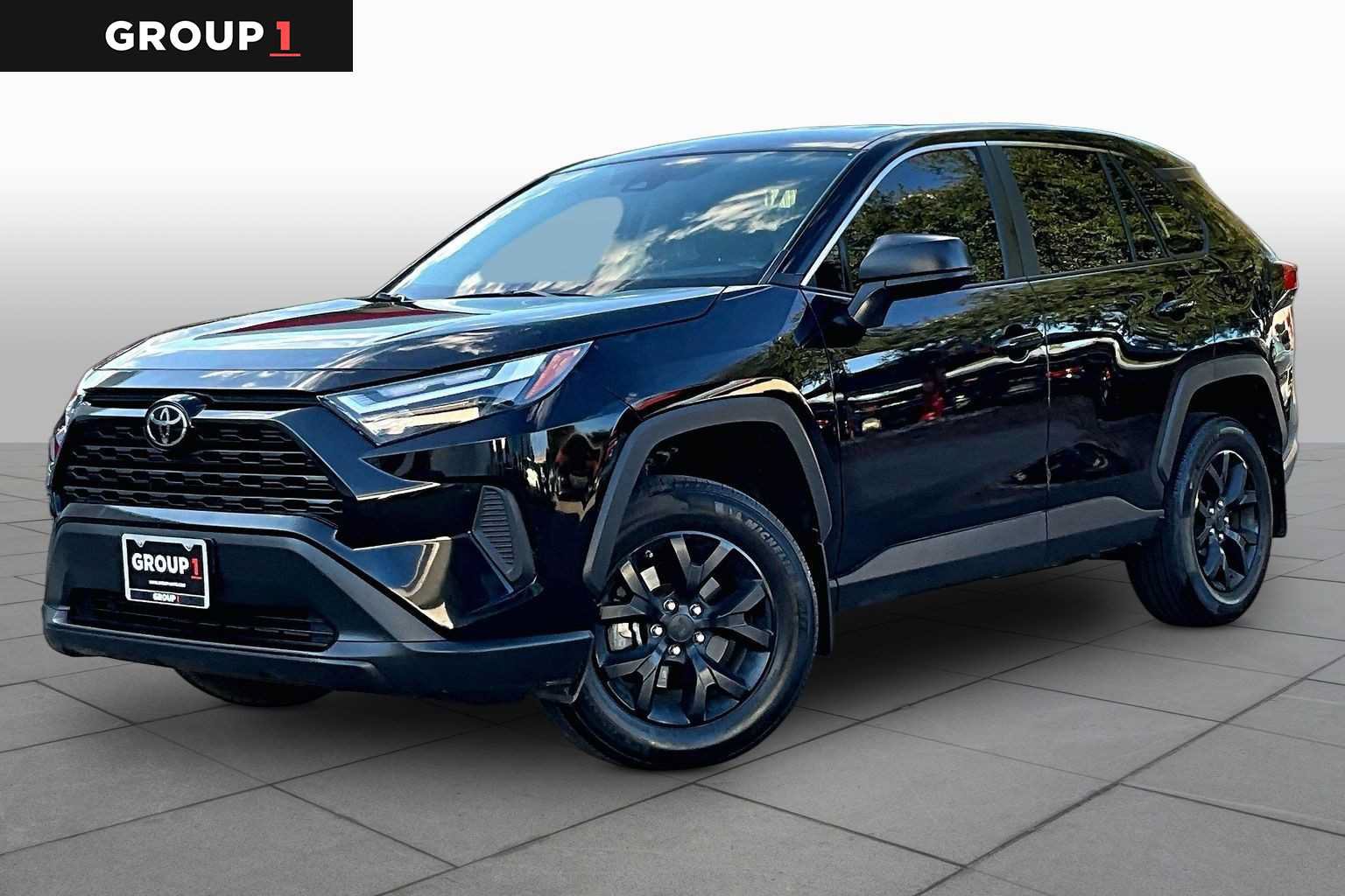 Used 2024 Toyota RAV4 LE FWD image 1