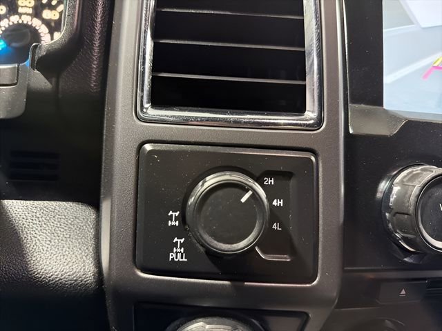 Used 2016 Ford F150 XLT w/ Equipment Group 302A Luxury image 10