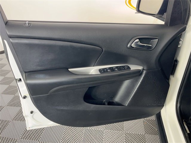 Used 2019 Dodge Journey SE image 10