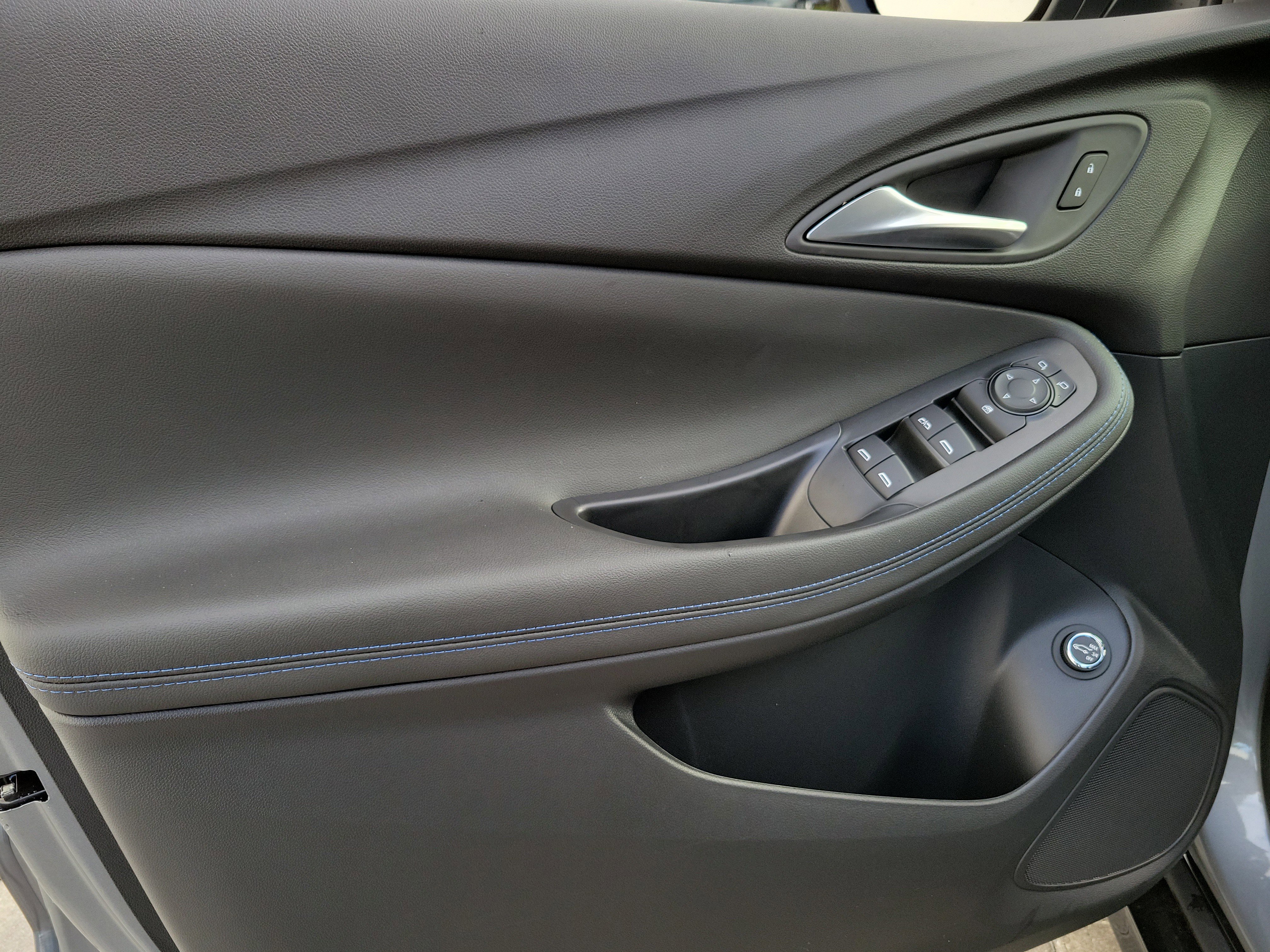 New 2026 Buick Encore GX Sport Touring image 17