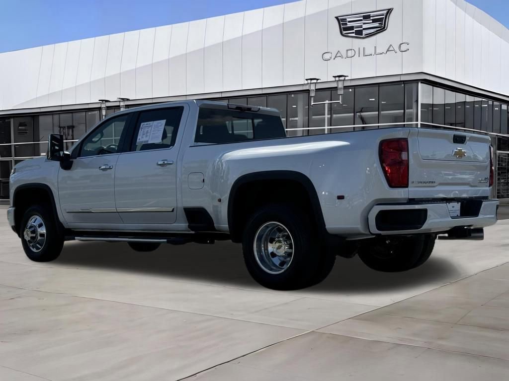 Used 2024 Chevrolet Silverado 3500 High Country w/ High Country Premium Package AWD/4WD image 10