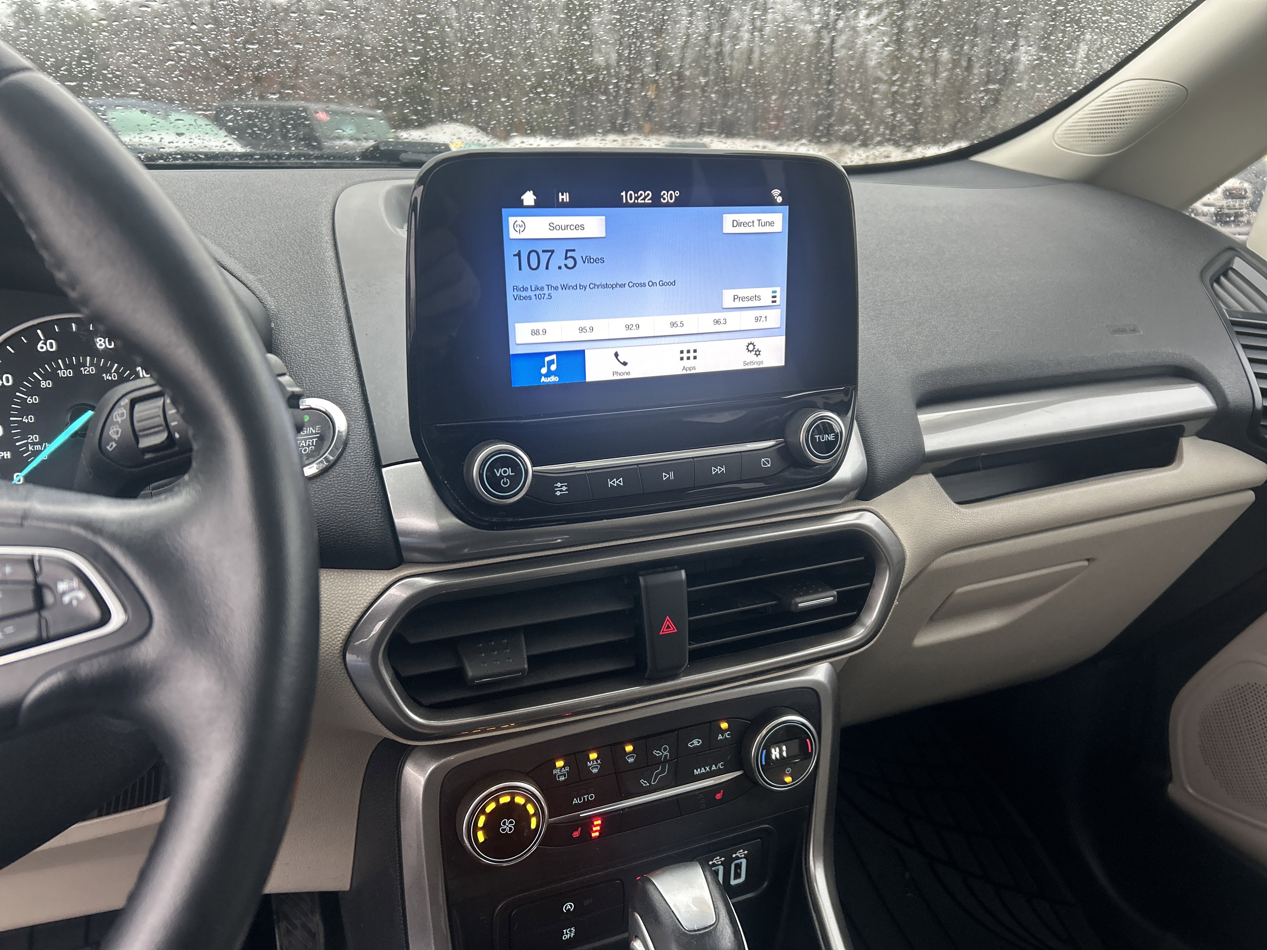 Used 2018 Ford EcoSport SE image 16