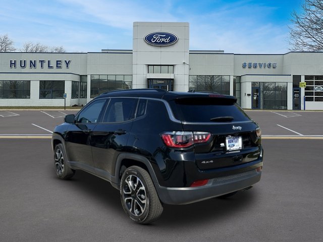 Used 2022 Jeep Compass Limited AWD/4WD image 5
