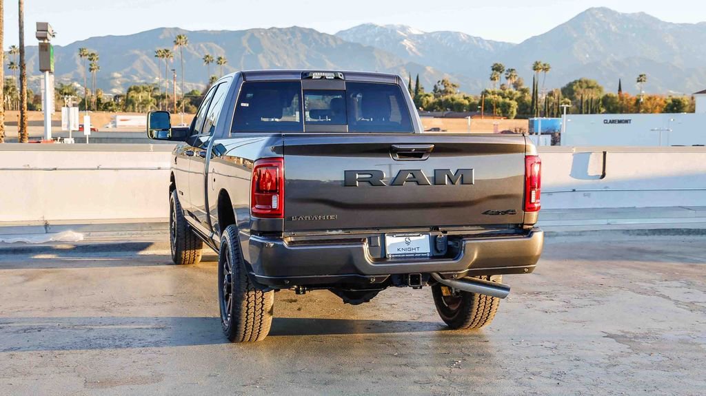 New 2026 RAM 2500 Laramie AWD/4WD image 7