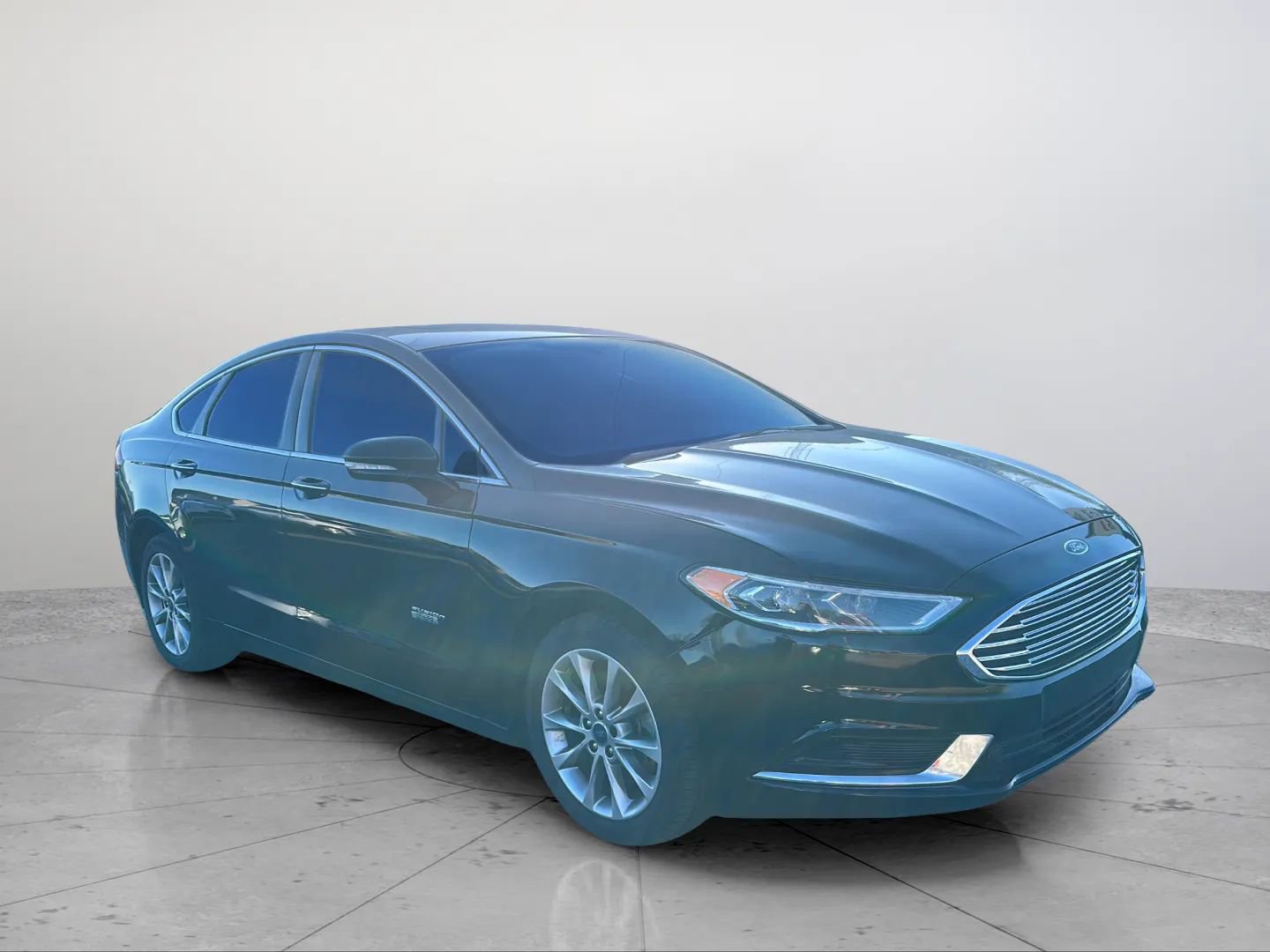Used 2018 Ford Fusion Energi SE image 11