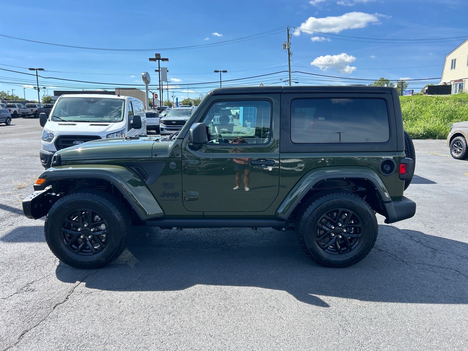 Used 2023 Jeep Wrangler Sport AWD/4WD image 6