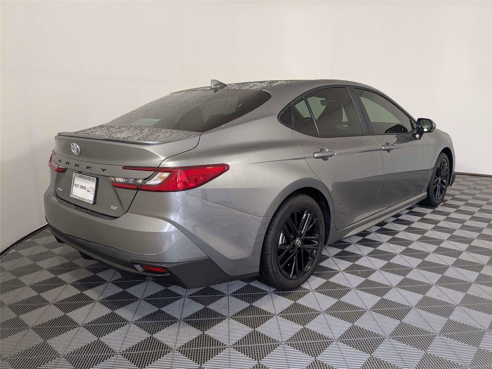 New 2026 Toyota Camry SE FWD image 5