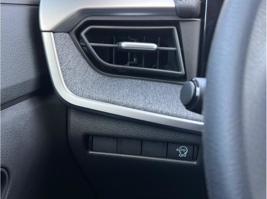 New 2027 Nissan Kicks SV FWD image 16