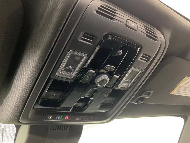 New 2026 GMC Yukon XL AT4 Ultimate AWD/4WD image 17