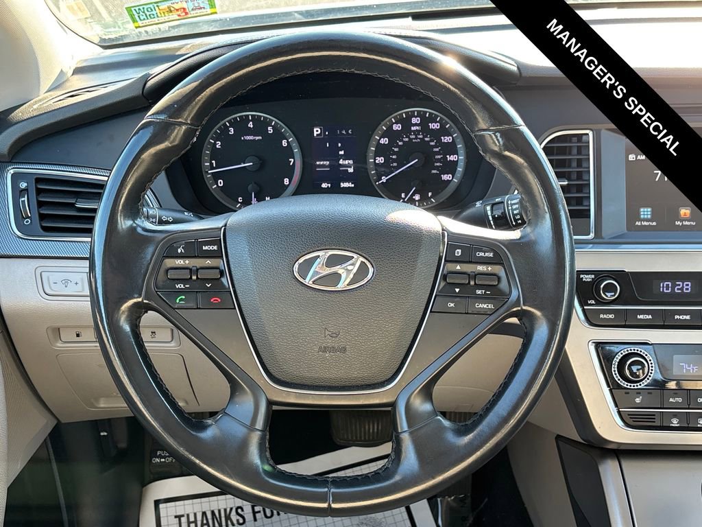 Used 2016 Hyundai Sonata Sport w/ Option Group 02 image 17