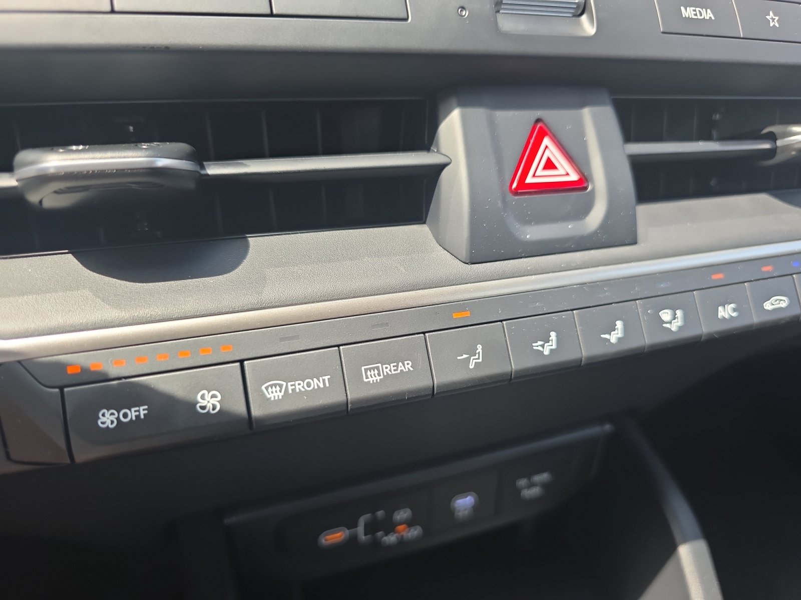 Certified 2026 Kia K4 FWD image 16
