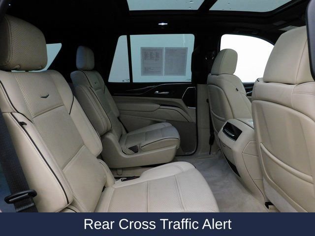 Used 2023 Cadillac Escalade Premium Luxury w/ Performance Package image 36