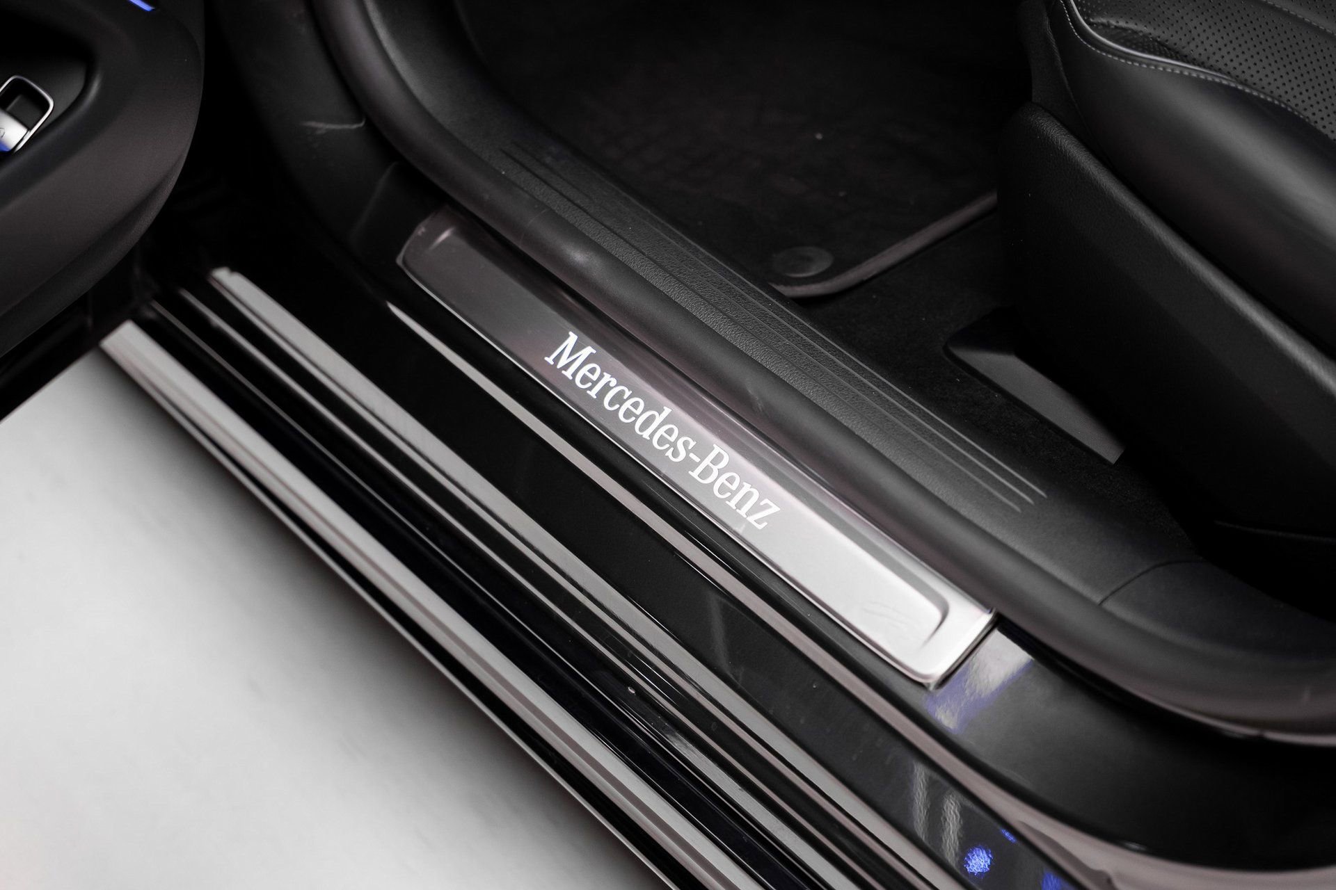 Used 2023 Mercedes-Benz EQS 580 4MATIC Sedan image 55