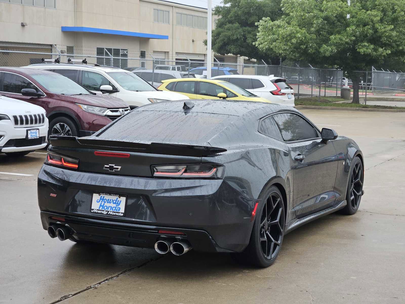 Used 2017 Chevrolet Camaro SS RWD image 6