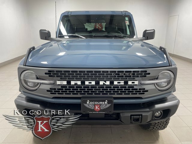 New 2025 Ford Bronco Badlands image 2