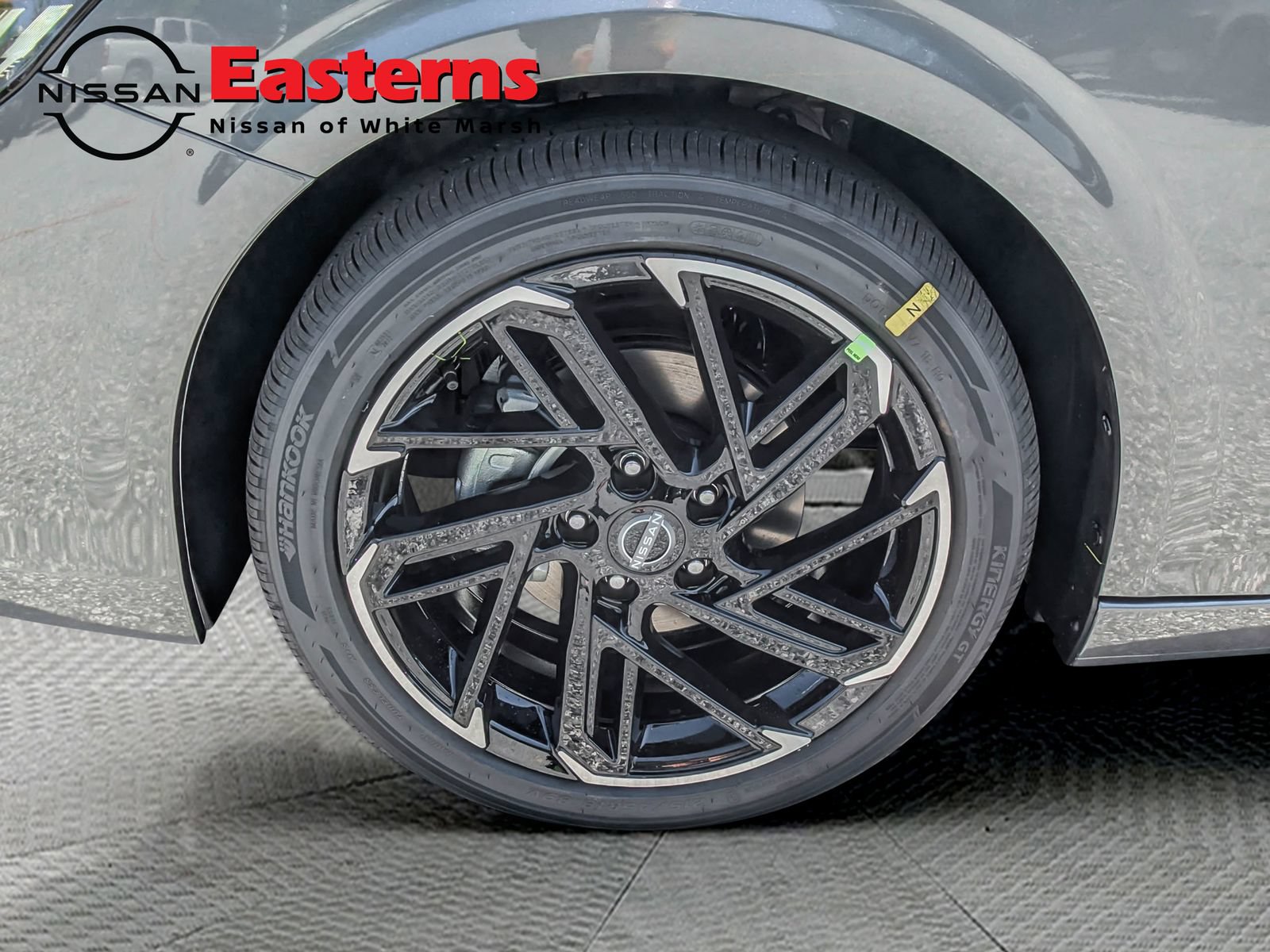 New 2026 Nissan Sentra SR w/ SR Premium Package FWD image 9
