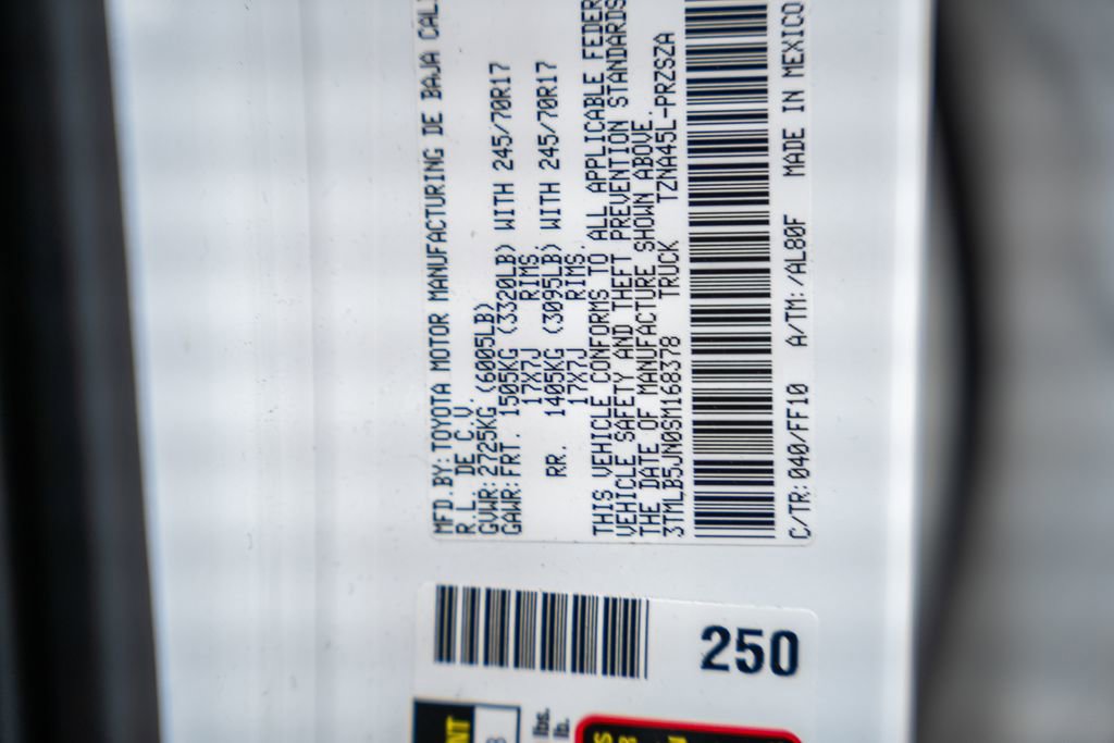 Certified 2025 Toyota Tacoma SR5 image 39