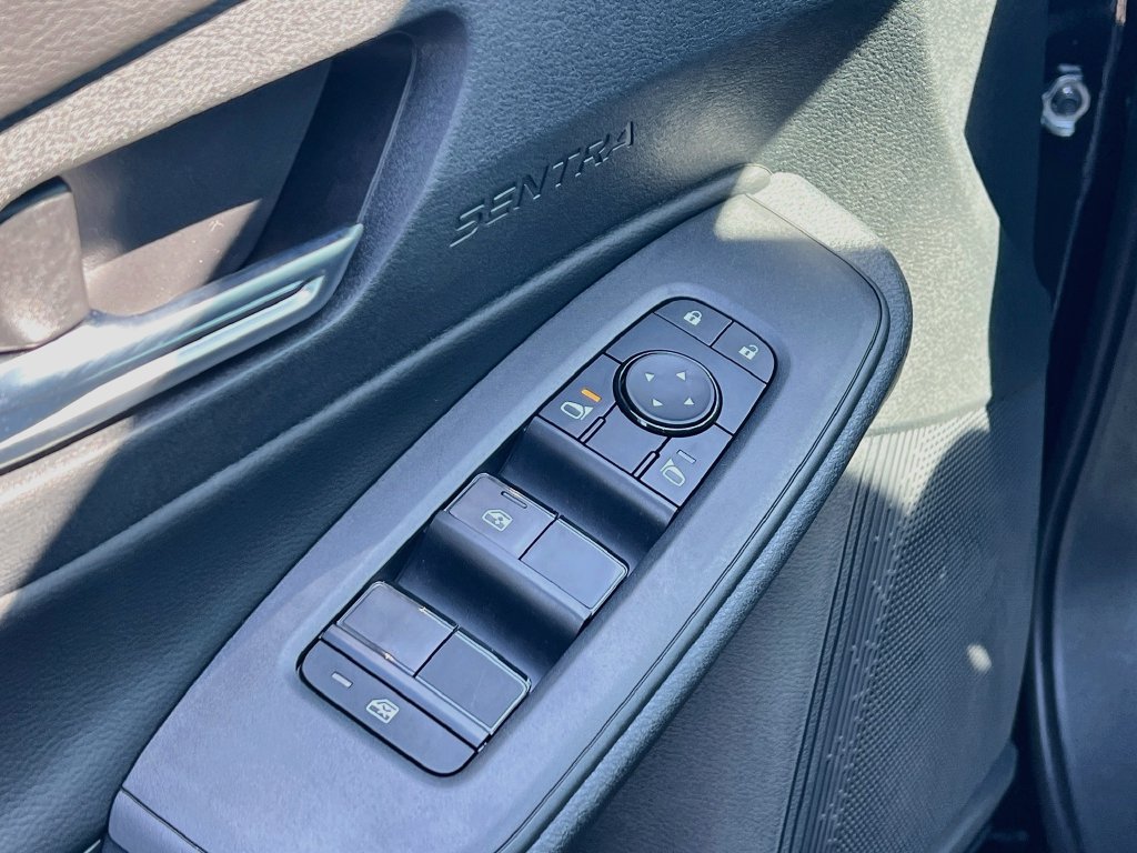 New 2027 Nissan Sentra SV FWD image 17