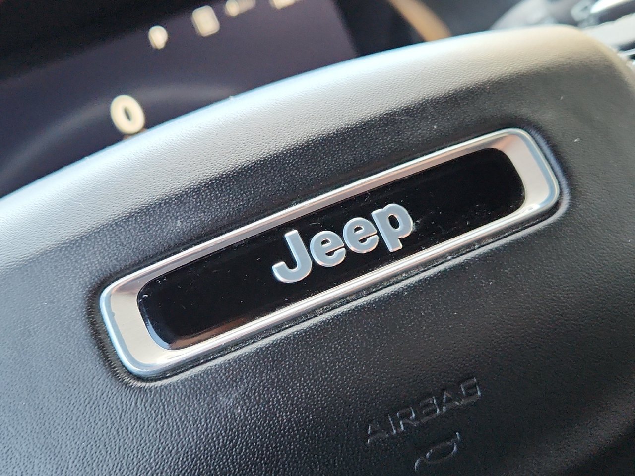 Used 2023 Jeep Grand Cherokee Overland w/ Adv Protech Group III AWD/4WD image 26