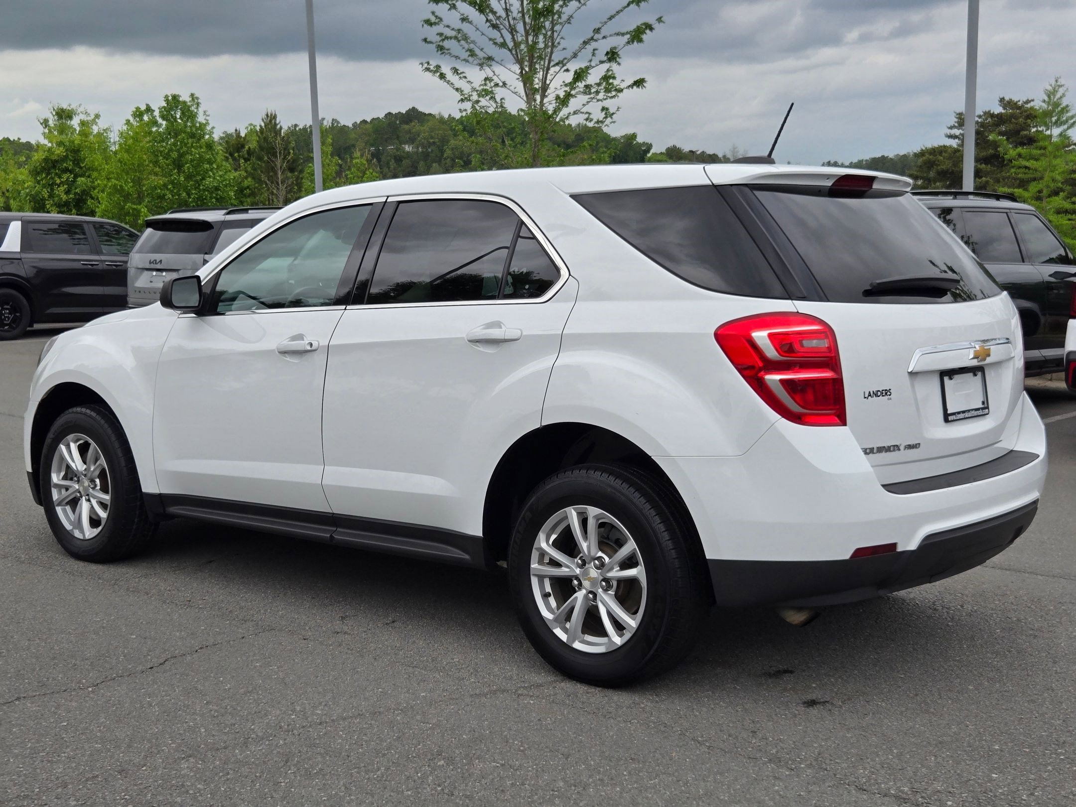 Used 2017 Chevrolet Equinox LS image 5