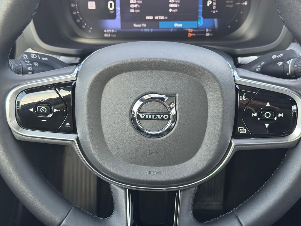 Certified 2023 Volvo S60 T8 Ultimate image 11