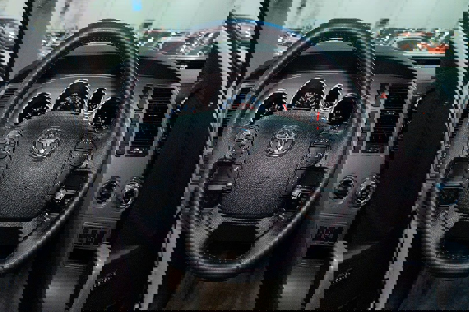 Used 2010 Toyota Sequoia Limited image 47