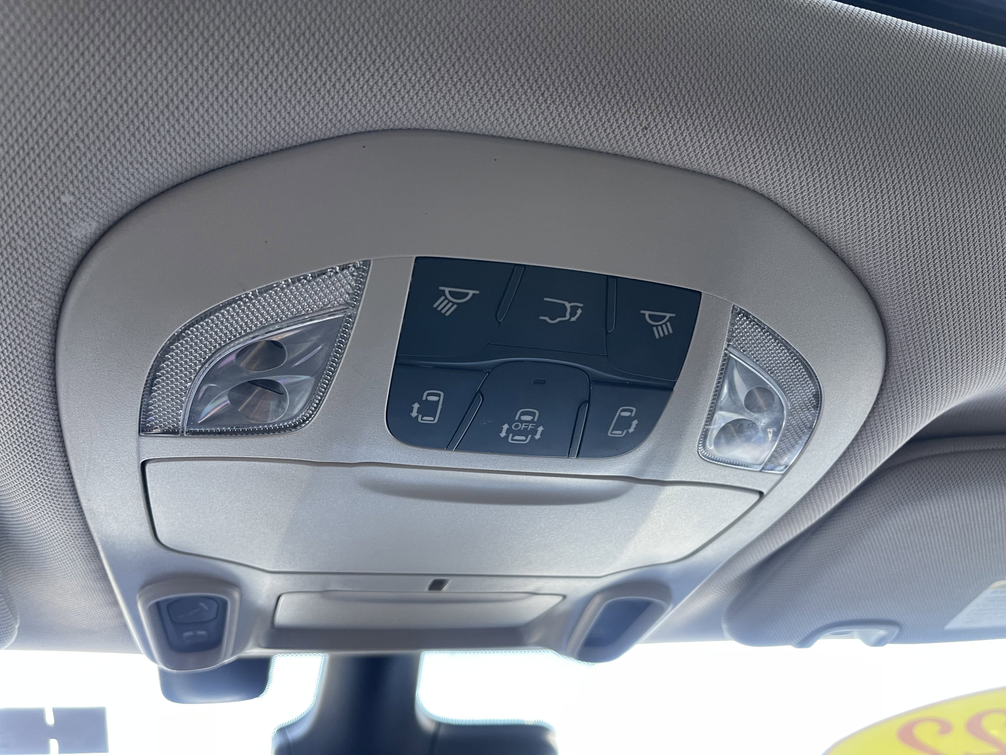 Used 2022 Chrysler Pacifica Limited FWD image 41