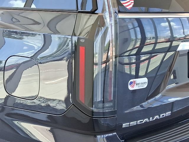 New 2025 Cadillac Escalade Premium Luxury w/ LPO, Floor Liner Package image 9